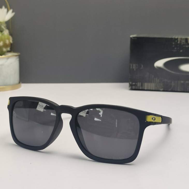Picture of Oakley Sunglasses _SKUfw66124197fw